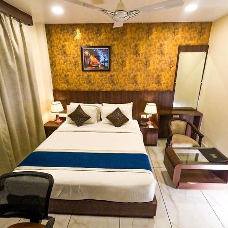 Hotel Sidh Vedantha Patna  Bagian luar foto