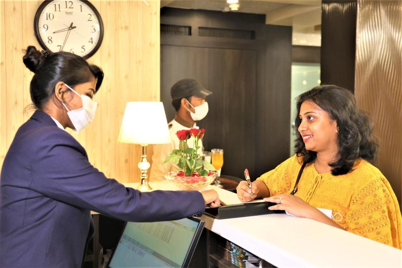 Hotel Sidh Vedantha Patna  Bagian luar foto