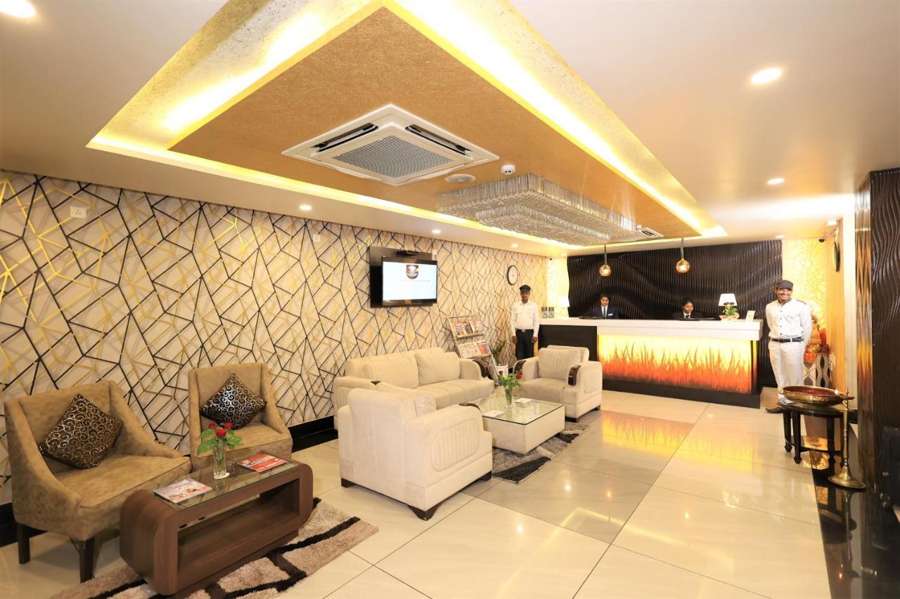 Hotel Sidh Vedantha Patna  Bagian luar foto