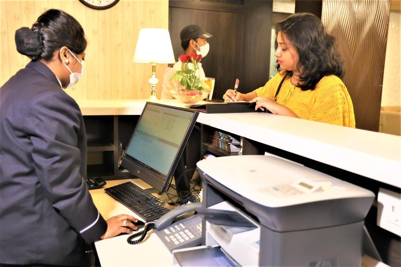 Hotel Sidh Vedantha Patna  Bagian luar foto