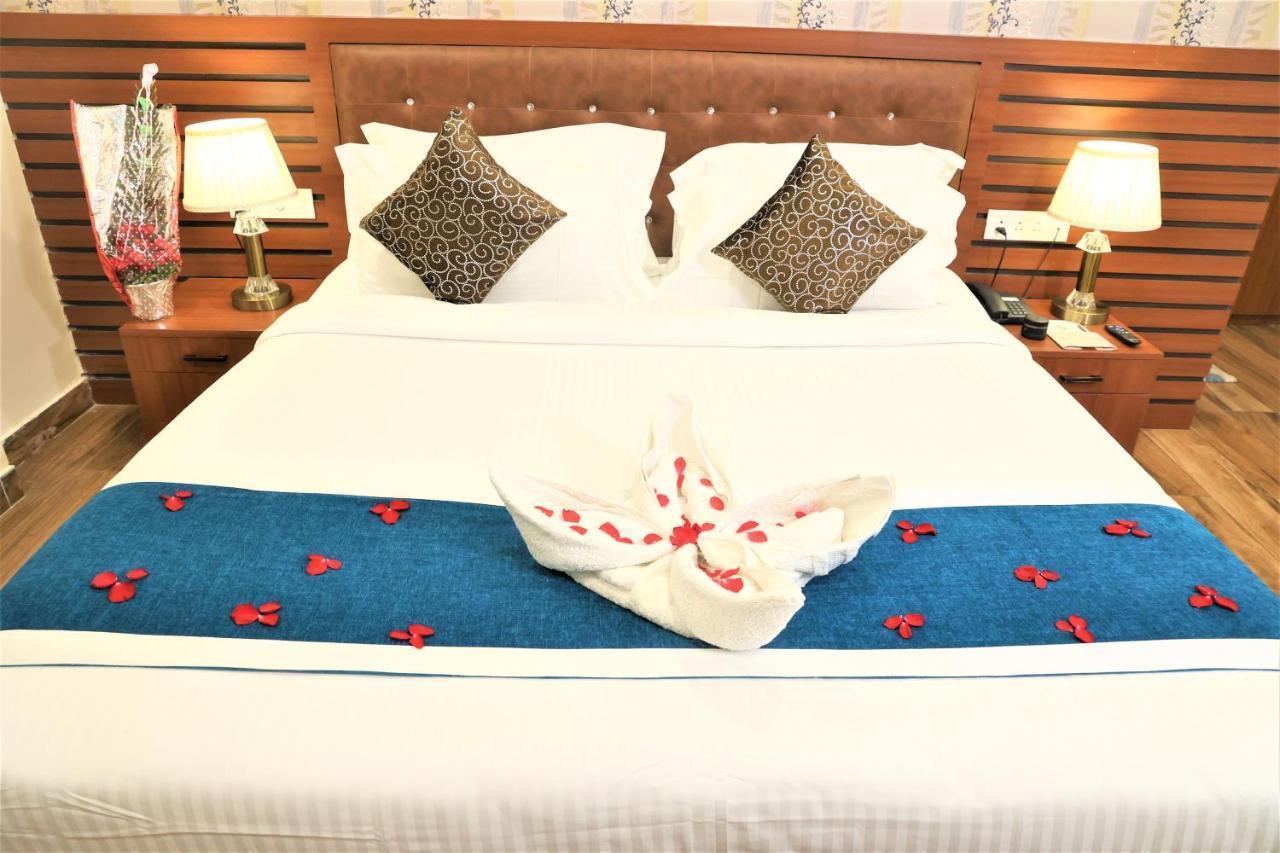 Hotel Sidh Vedantha Patna  Bagian luar foto