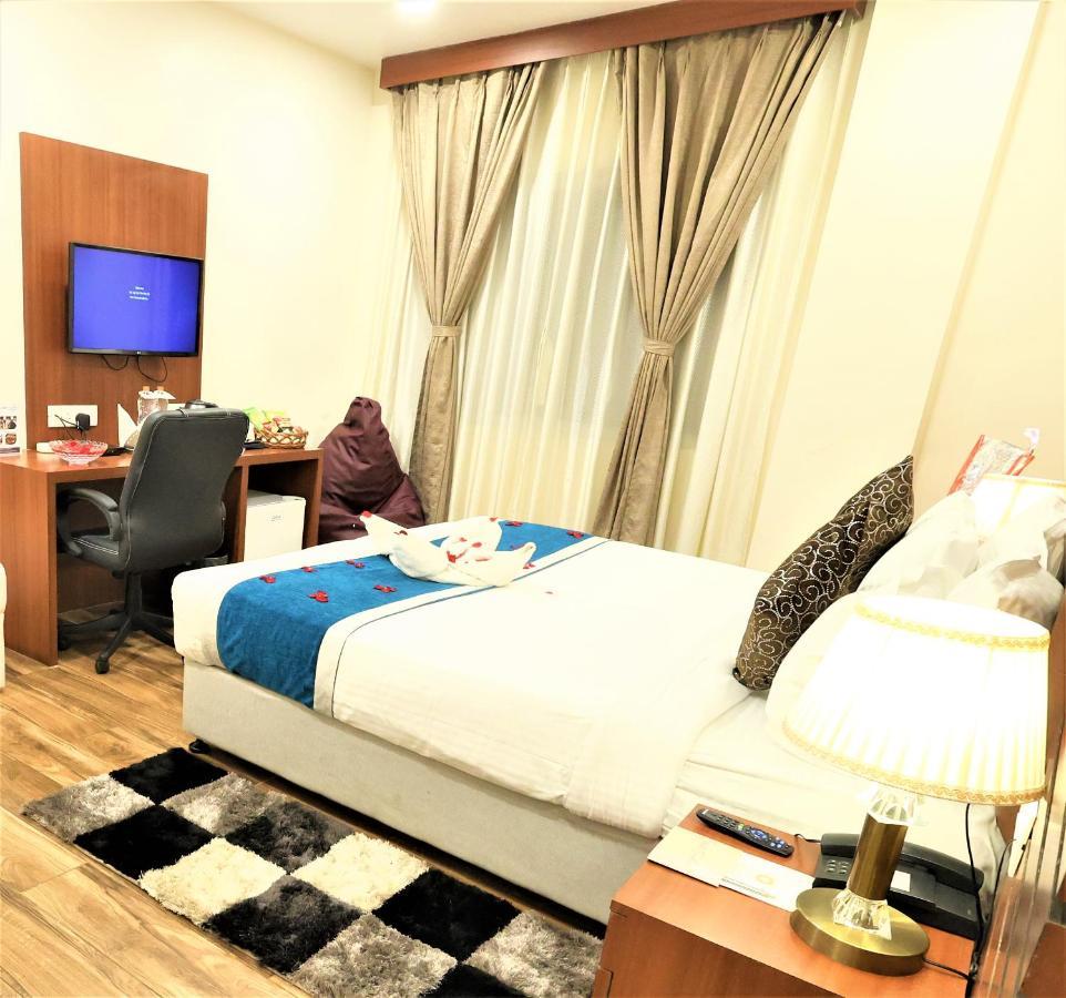 Hotel Sidh Vedantha Patna  Bagian luar foto