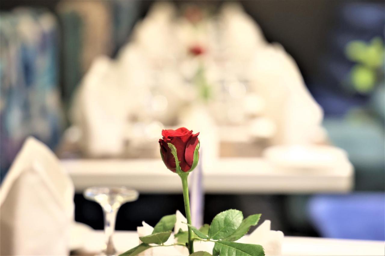 Hotel Sidh Vedantha Patna  Bagian luar foto