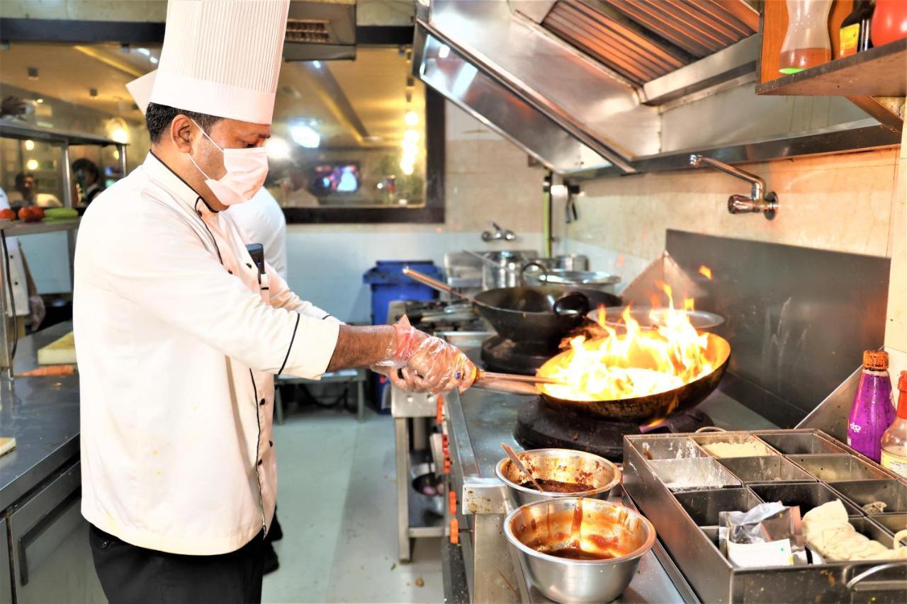 Hotel Sidh Vedantha Patna  Bagian luar foto