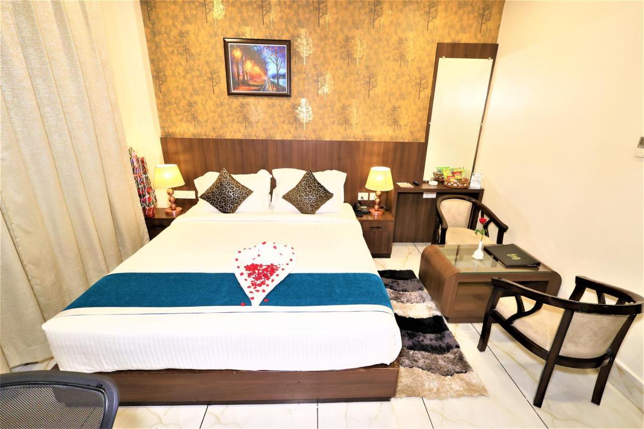 Hotel Sidh Vedantha Patna  Bagian luar foto