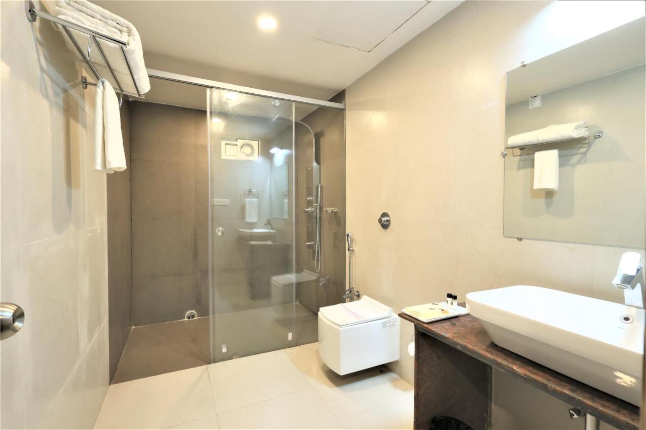 Hotel Sidh Vedantha Patna  Bagian luar foto