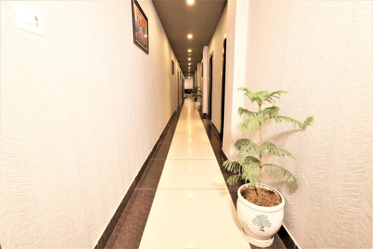 Hotel Sidh Vedantha Patna  Bagian luar foto