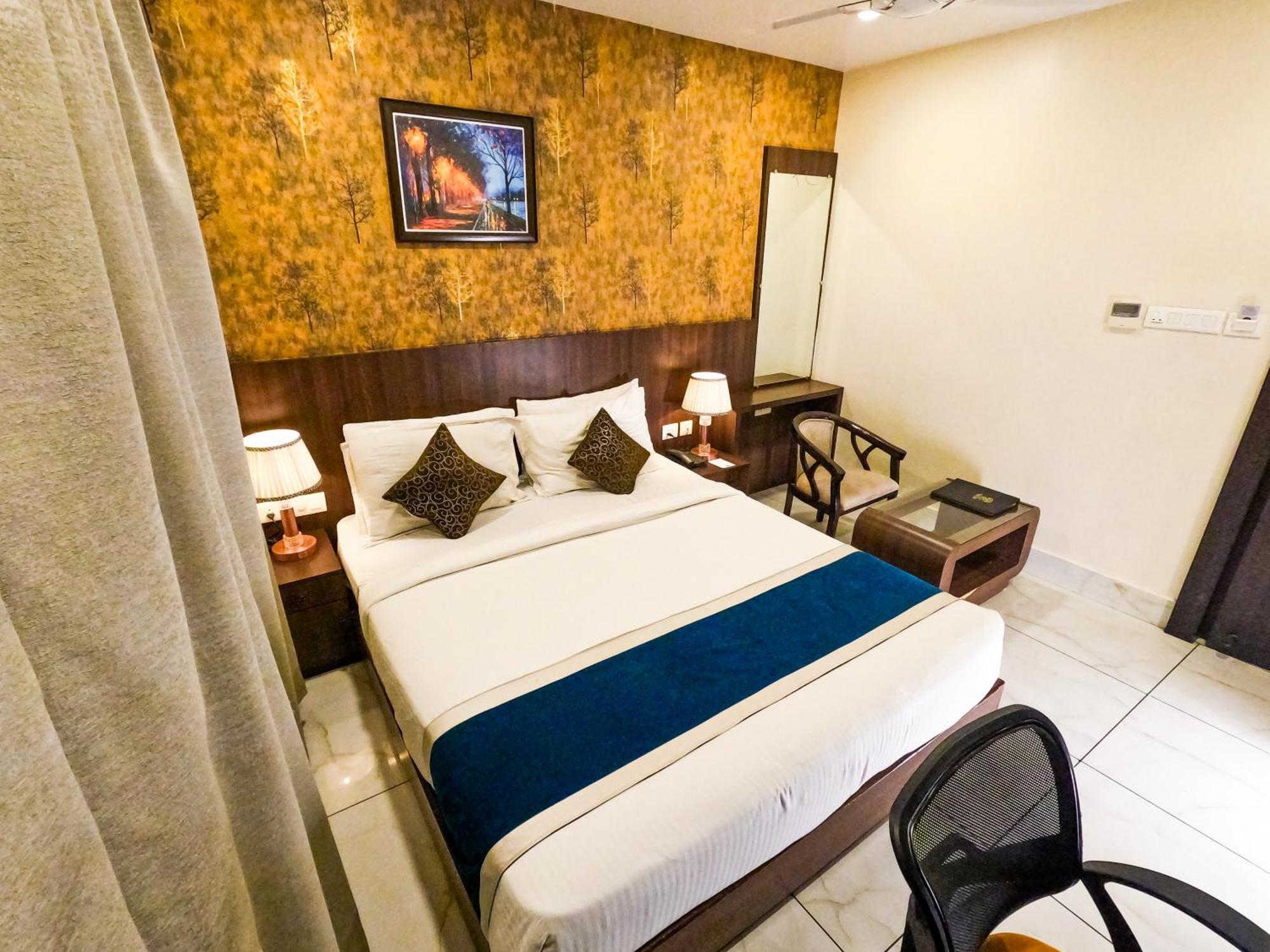 Hotel Sidh Vedantha Patna  Bagian luar foto